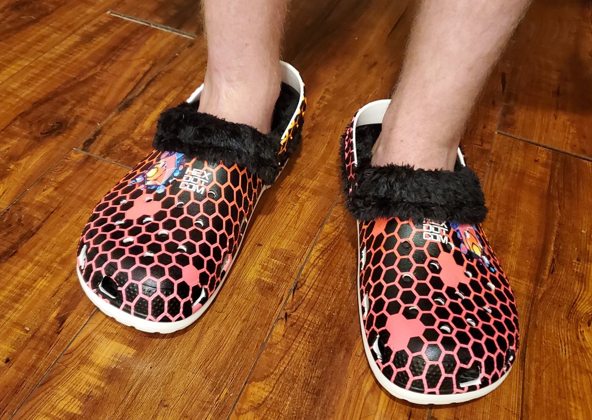 PhoenixKukini's tweet photo. $HEX Proof of Fuzzy Slippers (POFS) @yourfriendSOMMI #PulseChain #POFS https://t.co/iQaRnnpd9A