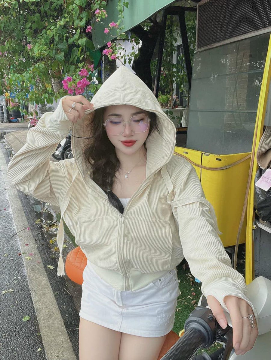 maydongphuctona's tweet image. Sỉ Lẻ Thời Trang Nữ Đẹp.
Áo khoác áo gió chống nắng giá sỉ.
#Si #Le #ThoiTrang #Nu #Dep
#AoKhoac #AoGio #ChongNang
#TikTok #hàng #thật #facebook
facebook.com/SiLeThoiTrangN…