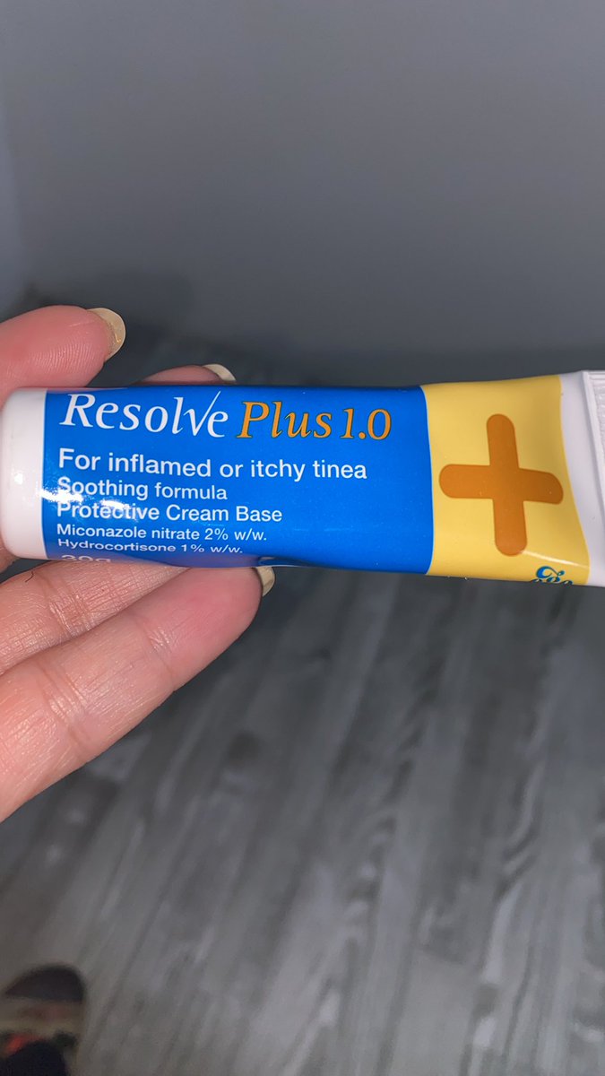 ليليان العُمري tweet media