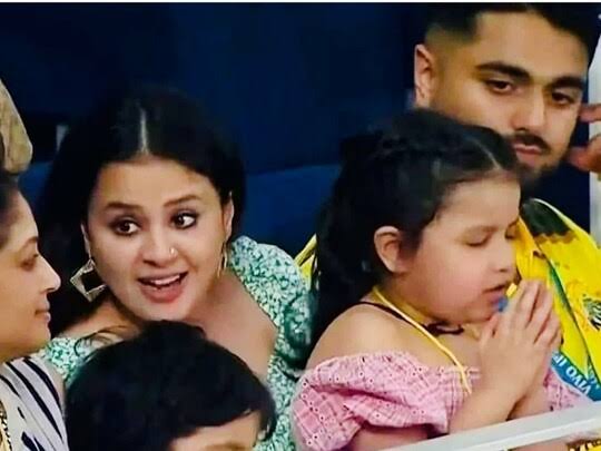 chandanmedia's tweet image. जब बेटी पिता के लिए प्रार्थना करे,असंभव भी संभव हो जाता है 🙏✌️❤️❤️ और बेटी जीवा की प्रार्थना हो गई कबूल! आईपीएल में फिर धोनी का बज गया डंका
#csk2023 wins for the 5th time