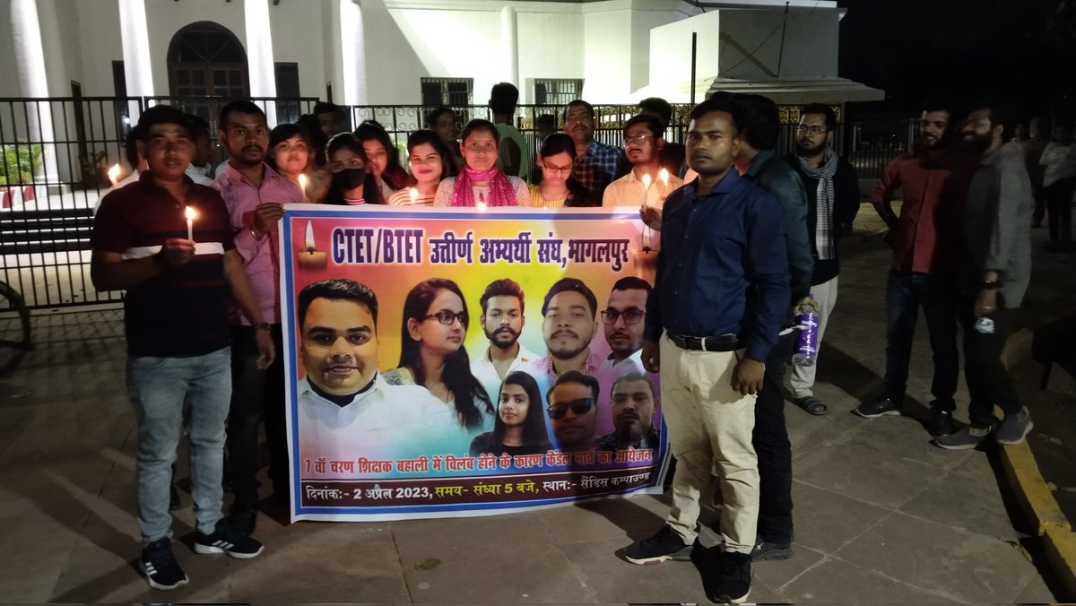 सर आप ये गलती जानबूझकर कर रहे है या अनजाने में नहीं मालूम पर आपको मालूम होगा कि Bpsc कोई भी भर्ती प्रक्रिया में अपेरिंग को मौका नहीं देती कृप्या बीपीएससी TRE में v नही दे,इससे पहले के अभ्यार्थीयो के साथ अन्याय हो रहा है🙏
<a href="/atulpmail/">Atul Prasad</a> @DipakKrIAS 
    #BPSCTRE_NO_APPEARING
