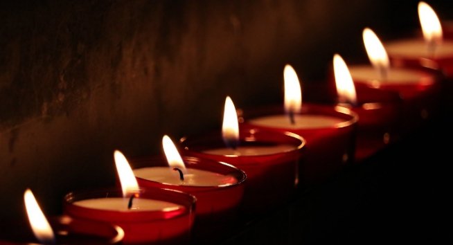 @VoiceOfTheSunTV @AfricanJesu #RememberTheFallen 
#BiafraHeroesDay 
#BiafraHeroesDay2023 
#BiafraFallenHeroesDay 
#BiafraHeroes 
#BiafraGenocide A candle each for the children, women, men and soldiers.