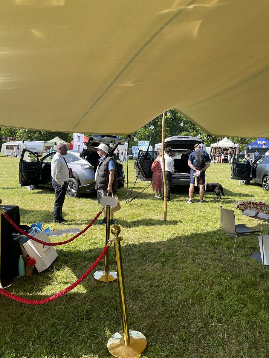 Day 2 of DogFest took place on Sunday at Loseley Park as another action- packed day began 🐶😝☀️ #dogfest #surrey #loseleypark #nissan #vauxhall #vauxhallretailer