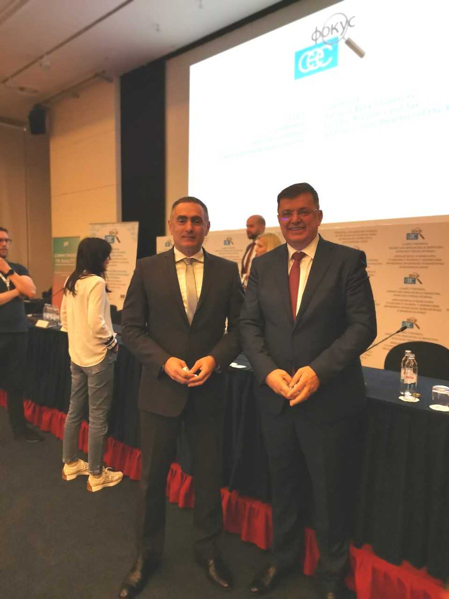 Mинистар финансија и трезора др Зоран Тегелтија говорио је данас на Самиту министара финансија и гувернера банака региона у Бечићима о спречавању утицаја глобалне кризе на економију земље. Више на: mft.gov.ba/Publication/Re…