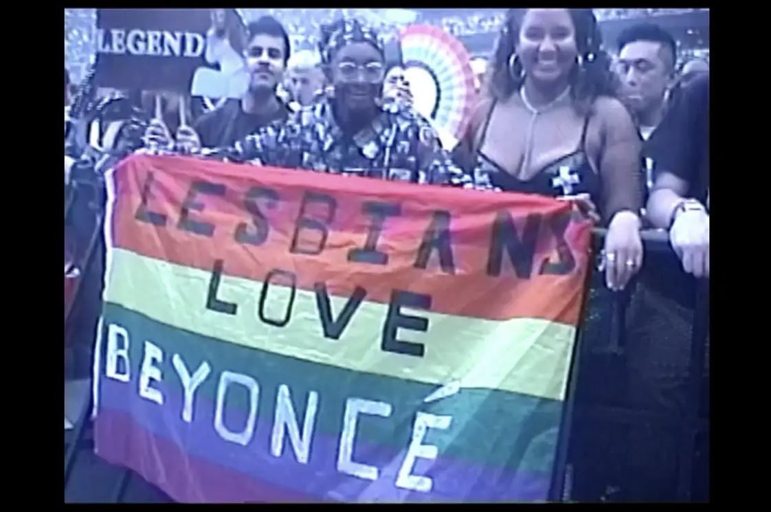 B7Album's tweet image. The London night 1 crowd ❤️

#RENAISSANCEWorldTour