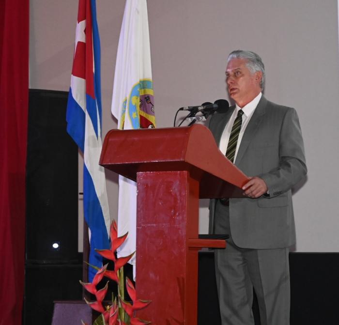 Granma_Digital's tweet photo. 🇨🇺La investigación científica, como respaldo en la búsqueda de soluciones  ante las problemáticas del país, está en los ejes centrales de la  Convención Científica Internacional Saber-UH 2023, que acoge la  Universidad de #LaHabana 
#Cuba 
https://t.co/MiONXiwS6O https://t.co/GTtc5XRrSu