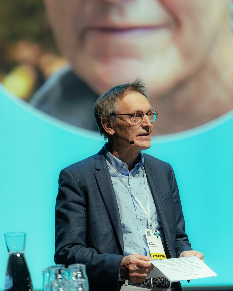 "The future will be circular, the future will be green or there will be no future." 

A strong message from <a href="/JanezPotocnik22/">Janez Potočnik</a>.

Now is the time to scale up circular solutions everywhere! #WCEF2023