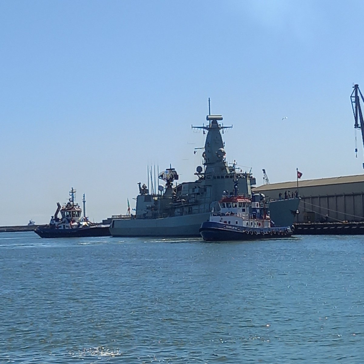 WarshipCam's tweet photo. Portuguese Navy Bartolomeu Dias-class frigate NRP Bartolomeu Dias (F333) leaving Gdynia, Poland - May 30, 2023 #nrpbartolomeudias #f333
SRC: TW-@nuclear_booze https://t.co/OET8c9MLTm