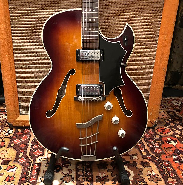 You have the '66 Hofner President Florentine Thinline correct ? 🤔