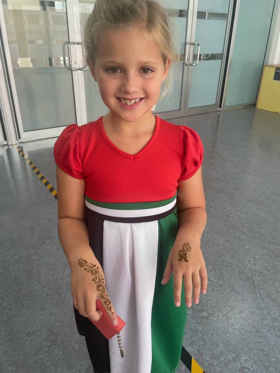 2D have enjoyed Heritage Day today 🇦🇪<a href="/DubaiBritishEH/">Dubai British School</a> #BeginsAtDBSEH