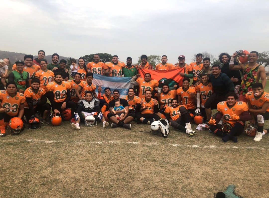 AlexFrancoRod's tweet photo. Hola señor Alcalde, @aquilesalvarez soy representante del equipo de Football Americano @Caimanes_GYE, único equipo en la ciudad y la provincia, participamos en un torneo a nivel nacional y nos gustaría conversar con usted porque necesitamos de una cancha para entrenar y (1/2) https://t.co/q2II7LzOtL