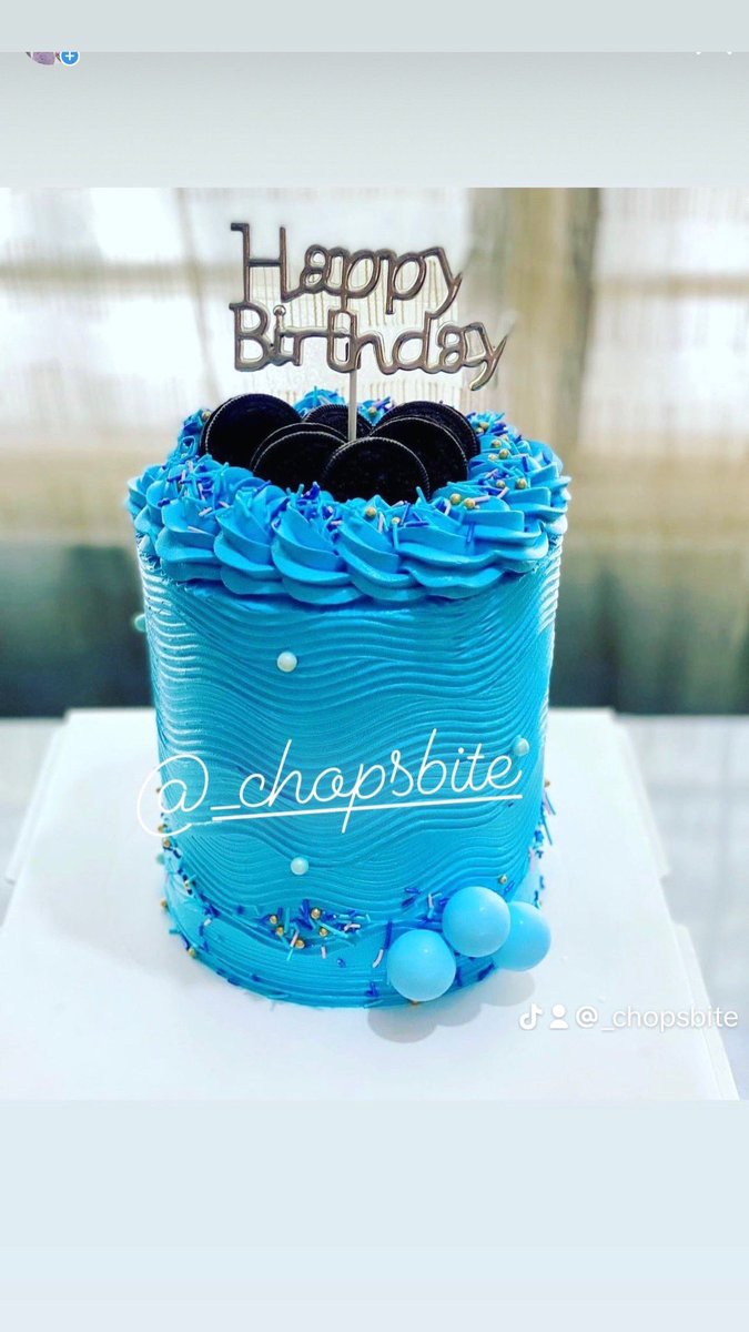 chopsbite's tweet photo. #chopsbite #chocolatecake #fluffycake #moistcake #redvelvetcake #delicious #everythingcakes #cakelovers #vanillacake #affordable https://t.co/4vN5OXw76U