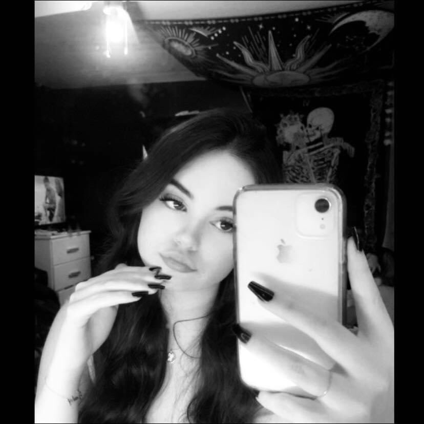 Photog_Rich's tweet photo. SIXTEEN YEARS OLD!!! Happy Bday Kailey 🖤 https://t.co/CWiETLKVu0