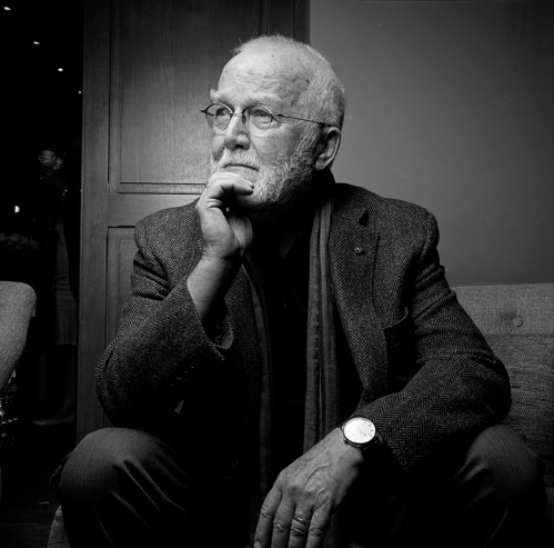 Paris Paris (@parisparisfr) on Twitter photo 30/05 à 19h30 à la <a href="/maisonpoesie1/">Maison de la Poésie - Scène littéraire</a>. Soirée hommage à Russell Banks avec François Busnel, Pierre Furlan, <a href="/SJanicot/">Stéphanie Janicot</a> & <a href="/FrancoiseNyssen/">Francoise Nyssen</a>.Lecture par P. Baux : lmy.de/UOrFaiFj Banks (1940–2023), l'un des plus grands écrivains contemporains de l'Amérique du Nord.#MardiConseil 30/05 à 19h30 à la <a href="/maisonpoesie1/">Maison de la Poésie - Scène littéraire</a>. Soirée hommage à Russell Banks avec François Busnel, Pierre Furlan, <a href="/SJanicot/">Stéphanie Janicot</a> & <a href="/FrancoiseNyssen/">Francoise Nyssen</a>.Lecture par P. Baux : lmy.de/UOrFaiFj Banks (1940–2023), l'un des plus grands écrivains contemporains de l'Amérique du Nord.#MardiConseil
