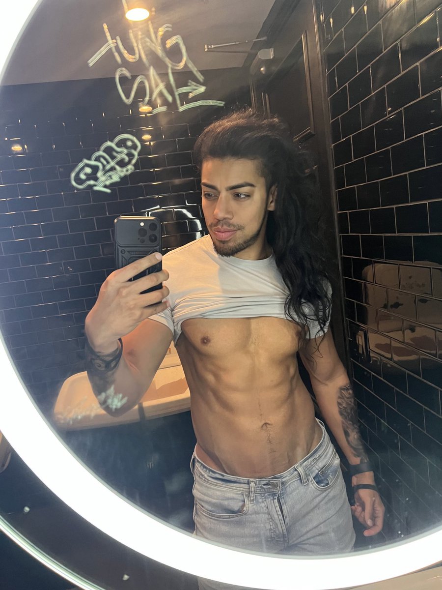 Malez International on Twitter: "He’s so pretty 😍 📷 @TheJasonDiaz"