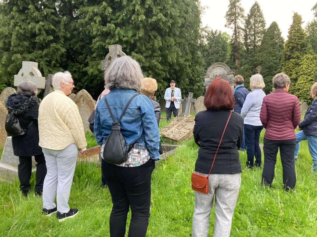 rphwoods's tweet photo. Walking tour of Overleigh Cemetery this Friday (2nd) at 2pm. Tickets from the Chester Visitor Information Centre at the Town Hall. See you then! @VisitChester @ChesterBID @shitchester #Overleigh #cemetery #Chesterhistory #friendsofoverleighcemetery https://t.co/2tXltJjsLP