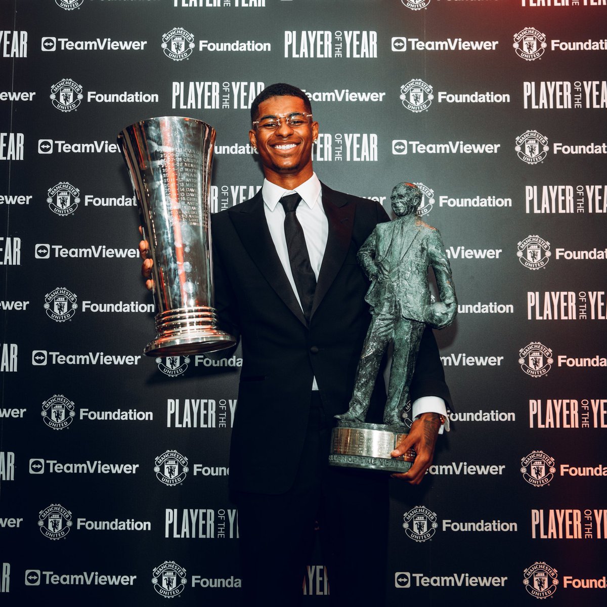 ManUtdMEN's tweet photo. Marcus Rashford, double player of the year winner 🏆🏆 #mufc https://t.co/osAPaokM2u
