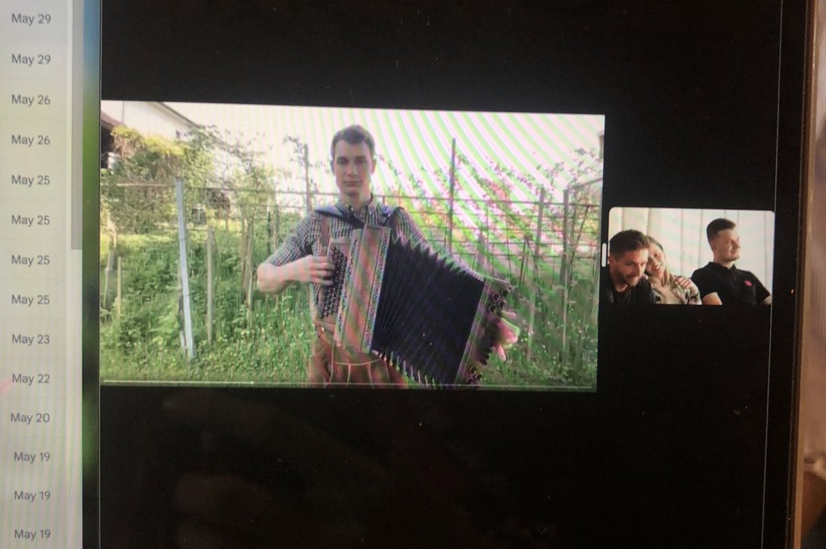 listen to accordian man open and close our global work meet is so fun actually