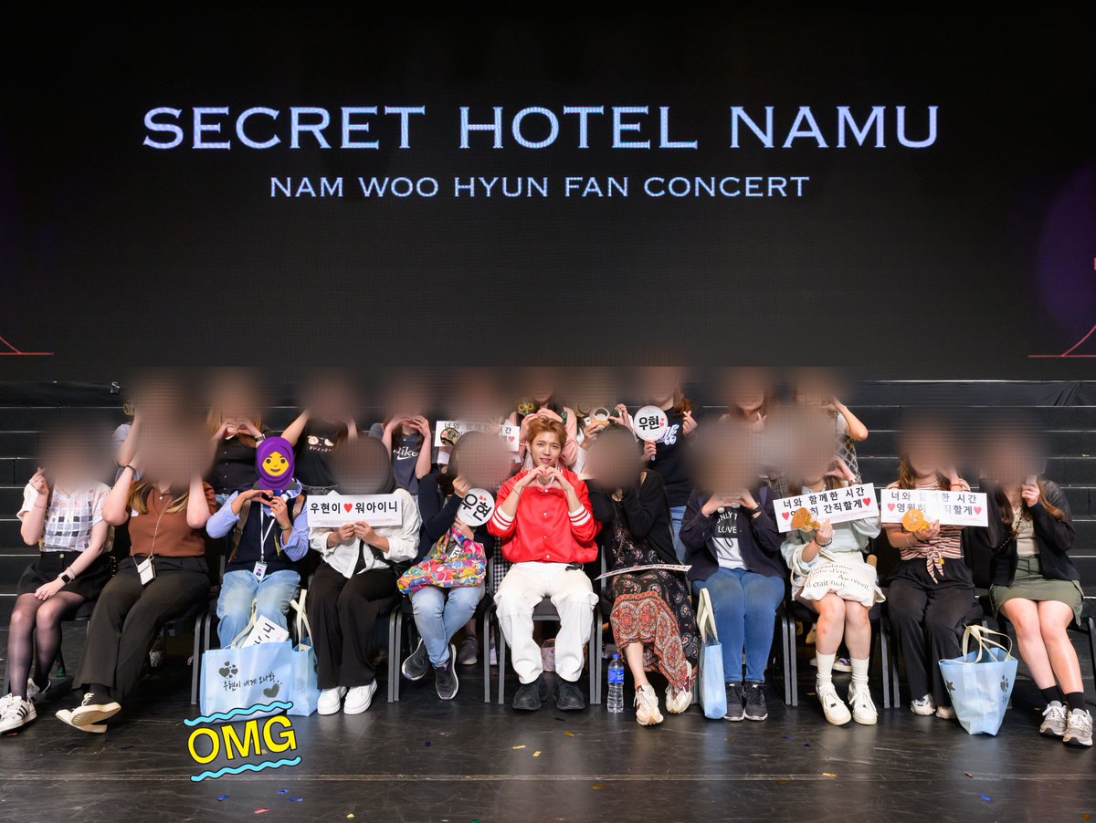 nwh91namutree's tweet photo. 23.05.20 "Dating with WOO" Nam Woohyun Fanmeeting in Macau - Photo group
I'm hereㅠㅠㅠㅠ Finally I'm in one frame with woohyunie 😭😭😭

#남우현 #우현 #인피니트 #DatingwithWOO https://t.co/zANoWfhDur