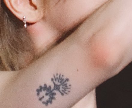 juistheju's tweet photo. เตน ฮือ แต่ละดีเทล สวยมาก สวยจนอยากร้องไห้😭 https://t.co/Np7p0Za0z3
