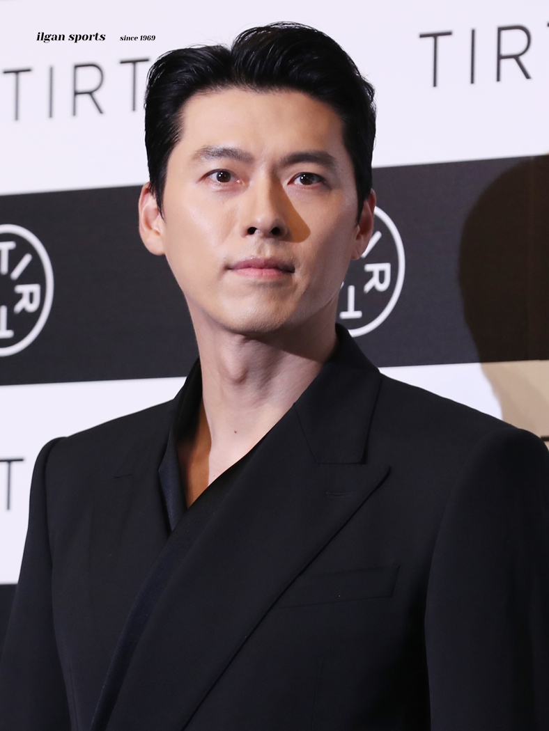 FxXE3m8aYAQschx?format=jpg&name=medium