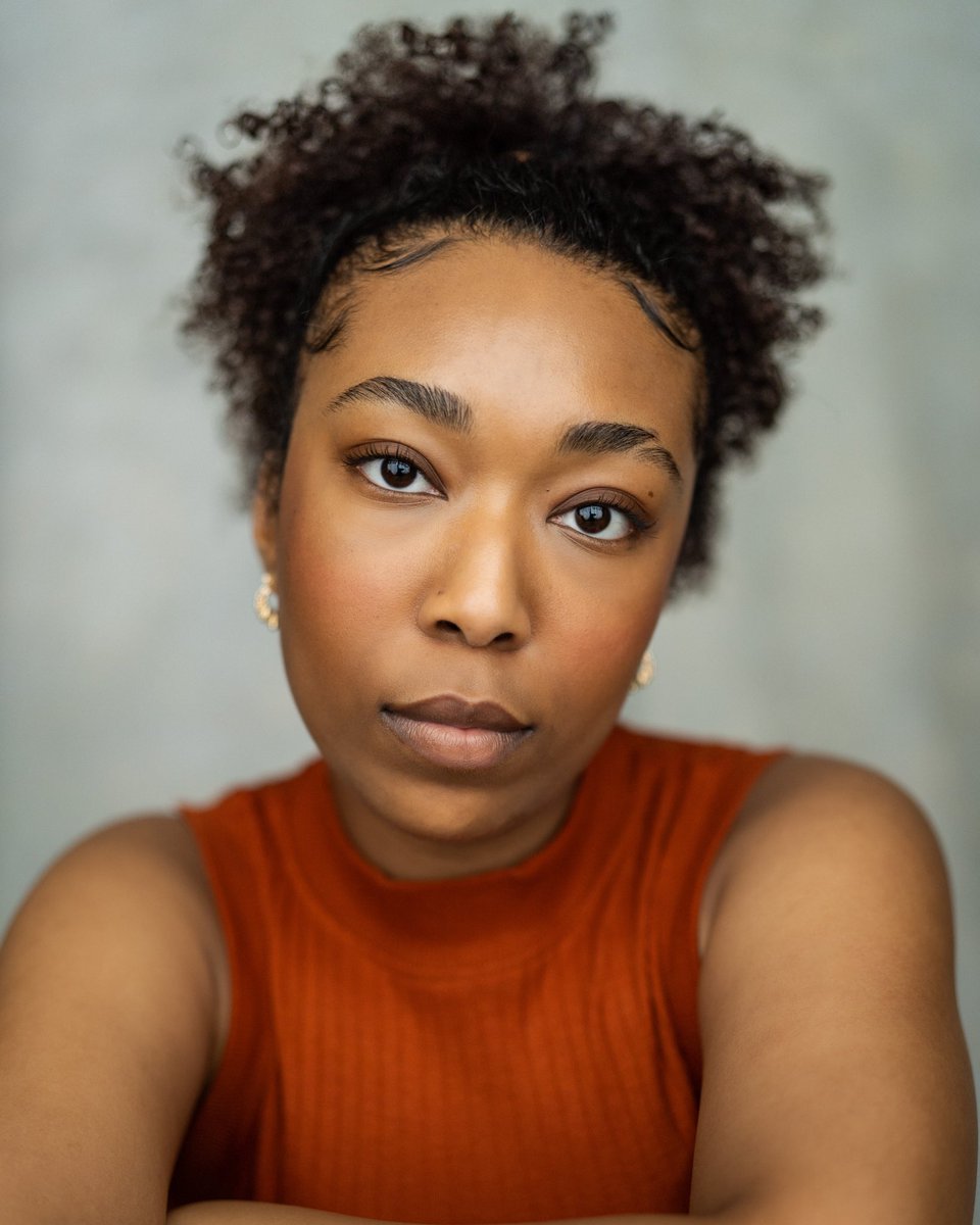 Sending positive thoughts to JL’s, EFIA AGYEMAN, who is shooting a commercial this week. Her first professional job out of drama school! Have a great few days on set, Efia! #workingactor #commercialshoot #commercial #filming🎬 #firstjob