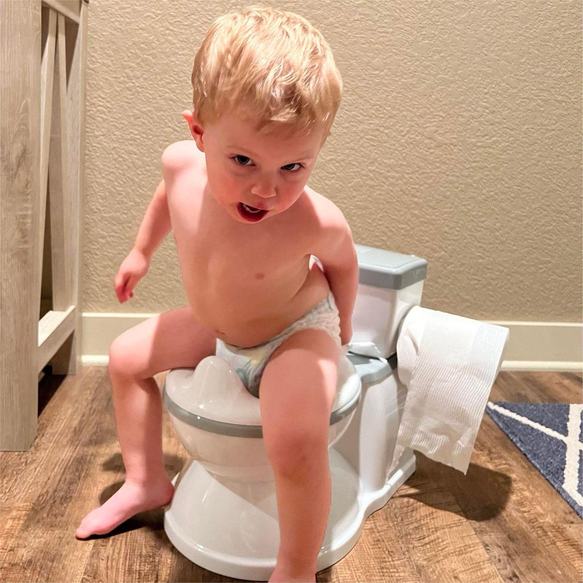 Unlocked a new achievement: using the potty! Are you ready to join me? 🙌

#pottytraining #babydevelopment #babypotty #parenting #Parents #kids #baby #parentingtips