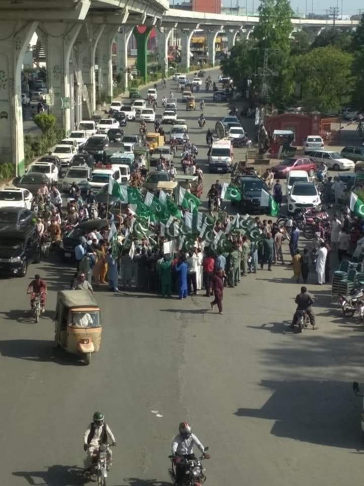 SabeeKazmi786's tweet photo. جاگ اٹھا ہے سارا وطن ساتھیو۔۔۔۔مجاہدو۔۔۔۔۔ https://t.co/RvKg96u2Sm