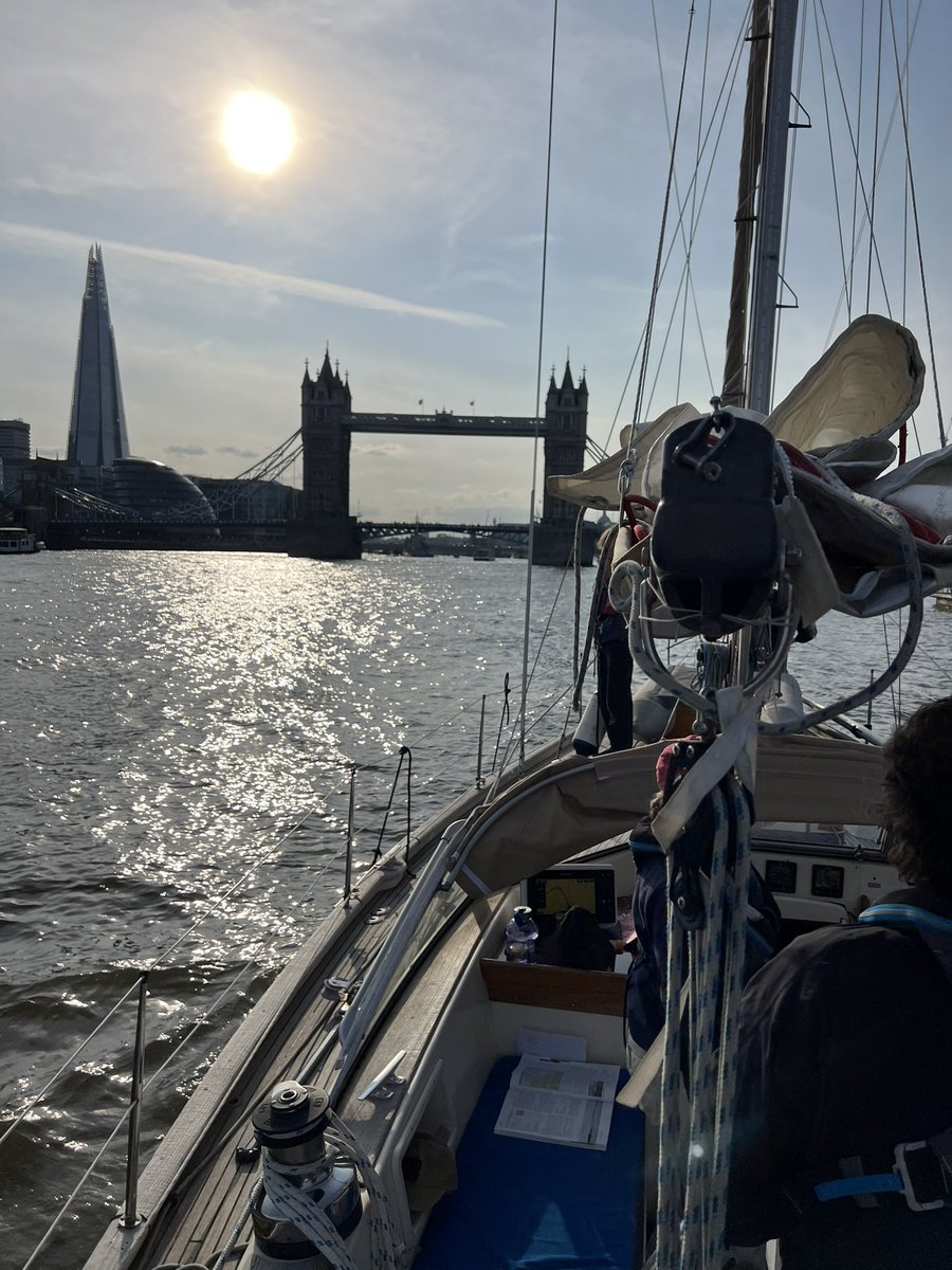 ReakesSarah's tweet image. Spent the weekend sailing from the East coast to St Katherine’s dock #London - an incredible privilege to sail down the #thames arriving in the sunshine