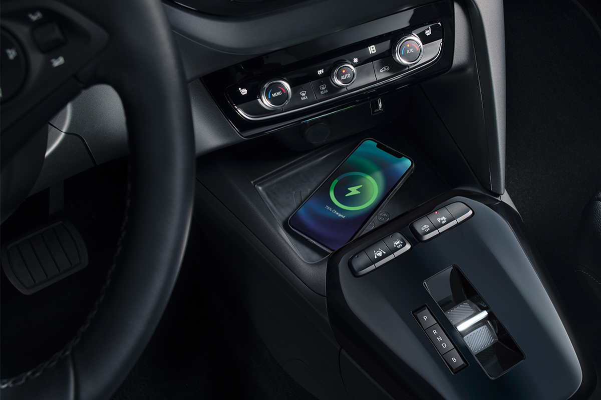 Opel's tweet image. Electric driving pleasure now has a fresh look. #OpelCorsa Electric. ⚡️s.opel.com/cystc9 

#ThisIsOpel #FunToDrive