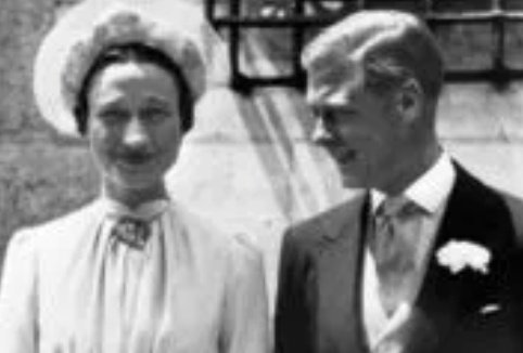 ceoaetnews's tweet photo. King Edward 'Cried Out Like A Lamb' for Wallis Simpson Who Never Came to See Him on His Deathbed: #cruelty #WallisSimpson #RoyalFamily #UK #tuesdaymorning
#tuesdayvibe
#Throwback #WallisandEdward
#TuesdayFeeling
https://t.co/YOOxl4w9BO https://t.co/DyzOwh7xxR