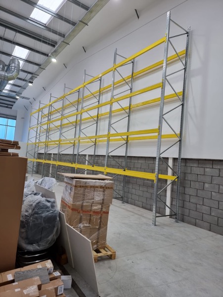 Neat and tidy installation supplied recently in a new unit for a customer in Sheffield – if you need racking we can supply with 10-14 days due to our vast stocks. Contact us on: Sales@directlockers.co.uk