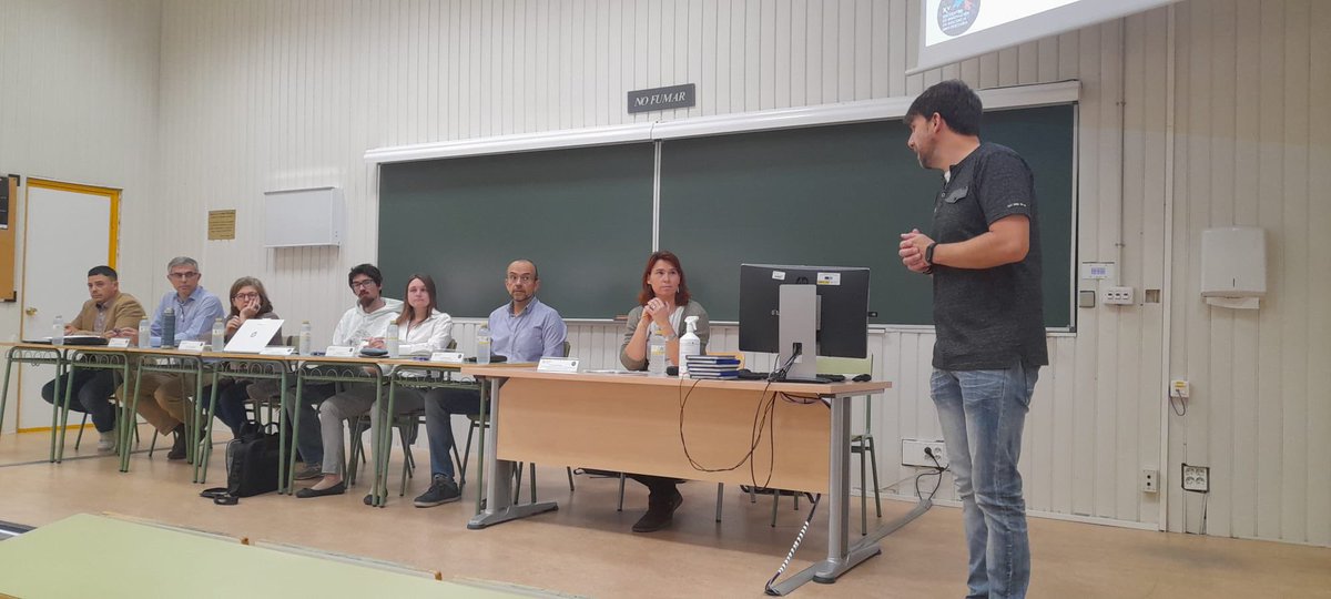 Comenzamos el segundo día del XV EIDU. No te pierdas la mesa redonda