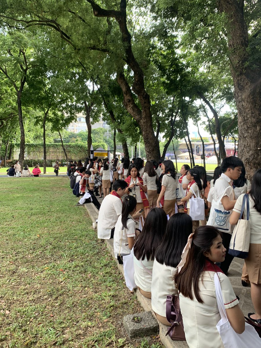 UST_ASC's tweet photo. ONLY A FEW MINUTES LEFT! ✨
Our esteemed seniors are now lined up for the Baccalaureate Mass, eagerly anticipating the moment when they will receive their moment of fulfillment.
#TheBaccalaureateMass2023
#Illumin18Paths https://t.co/EcKfujkqxF