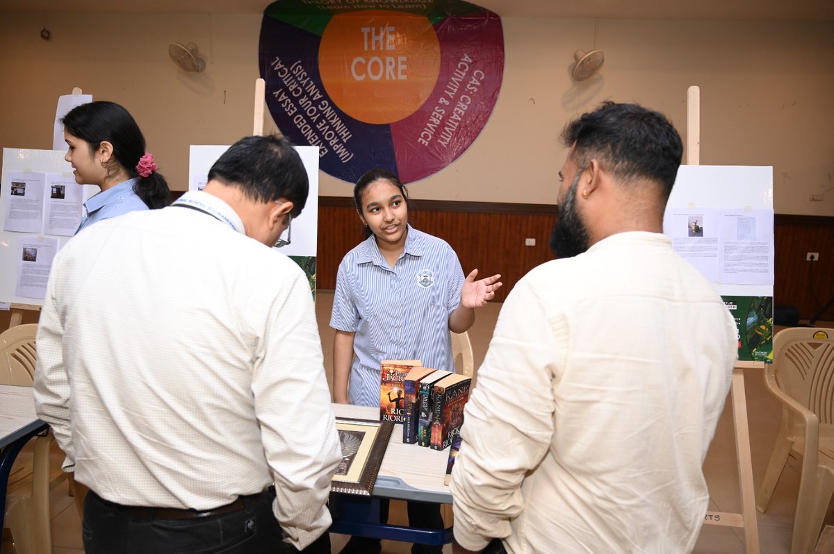 KiiTIntSchool's tweet photo. In frame: IBDP TOK exhibition  ✨ #TOK exhibition #StudentsShowcase #IBDP https://t.co/lrTsaBcdu7
