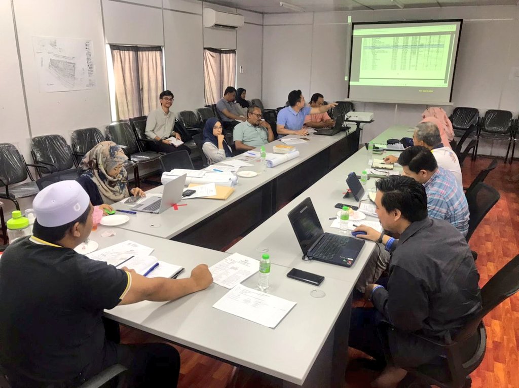 PasukanProjekTrg (@teamprojektrg) on Twitter photo Mesyuarat Teknikal no.22 bagi projek Pembangunan Cukai Sentral,Kemaman, Terengganu.
<a href="/TeamProjekTrg/">PasukanProjekTrg</a> <a href="/JKRTerengganu/">JKR Terengganu</a> <a href="/IrhjNapi/">Ir.Hj.MohdNapi</a> <a href="/hafiezPPK1_JKR/">Ir. Mohd Hafiz Bin Yahya</a> #PPPNT #BerJasaKepadaRakyat Mesyuarat Teknikal no.22 bagi projek Pembangunan Cukai Sentral,Kemaman, Terengganu.
<a href="/TeamProjekTrg/">PasukanProjekTrg</a> <a href="/JKRTerengganu/">JKR Terengganu</a> <a href="/IrhjNapi/">Ir.Hj.MohdNapi</a> <a href="/hafiezPPK1_JKR/">Ir. Mohd Hafiz Bin Yahya</a> #PPPNT #BerJasaKepadaRakyat