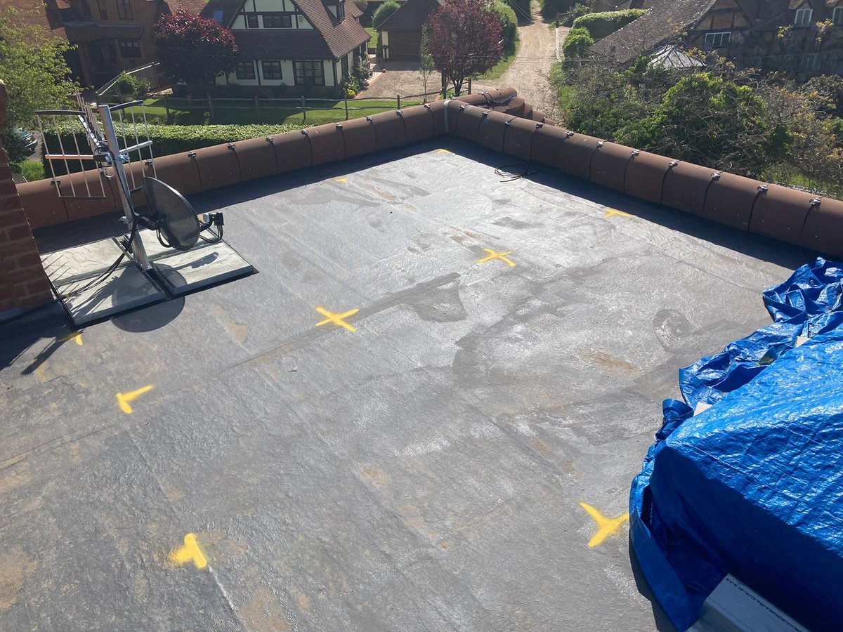 It’s all in the planning. We are working in Wonersh, planning a tricky Solar Panel layout on a flat roof. 😀 ☀️ #aircraft #aircraftsouthern #hvac #hvassolutions #hvacsystem #solarpower #solarpanels #solarpanel #solarinstallation