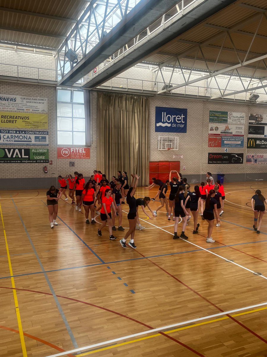 wms_pe's tweet image. The netball girls are working hard this morning in their training sessions. #elitenetball #sportstour #Barca23 @WMount