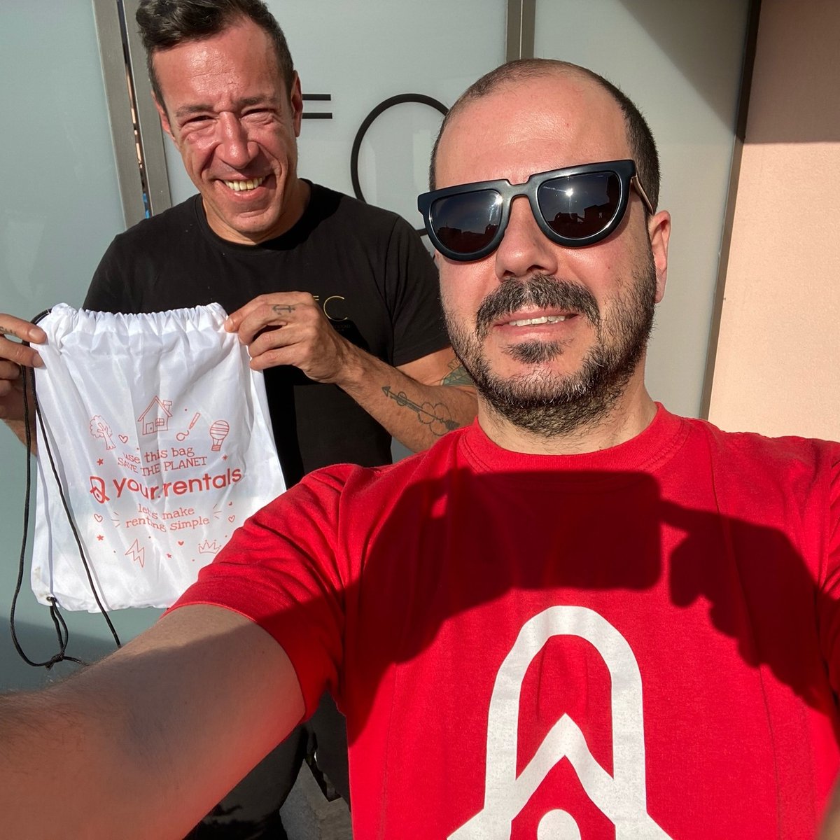 Your_Rentals's tweet image. Ciao ☀️ quando splende il sole, anche noi ci muoviamo! Il nostro Sales Lead italiano Paolo questa volta ha incontrato un altro adorabile property manager Domenico a #Pescara.

#customersuccess #localteam #personalsupport #YourRentals