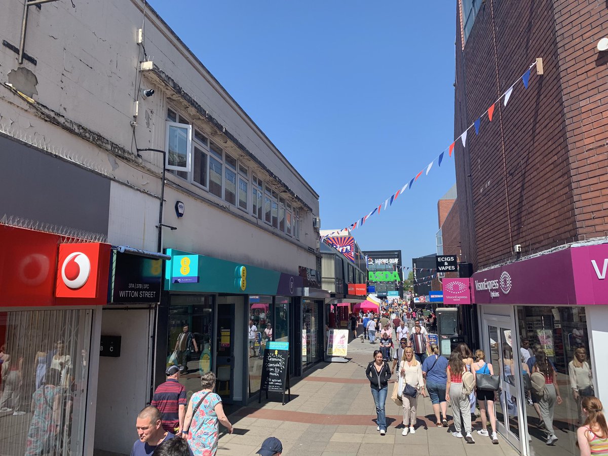 Fantastic to see Northwich so busy at the weekend. Hope this encourages more businesses to open in Northwich <a href="/BARKERPROUDLOVE/">Barker Proudlove</a> <a href="/barons_quay/">Barons Quay</a> <a href="/NorthwichBID/">Northwich Town BID</a> <a href="/RadioNorthwich/">Radio Northwich</a> <a href="/NorthwichTC/">Northwich Town Council</a> #northwich <a href="/Samnaylor12/">Sam naylor</a> <a href="/MikeAmesburyMP/">Mike Amesbury</a>