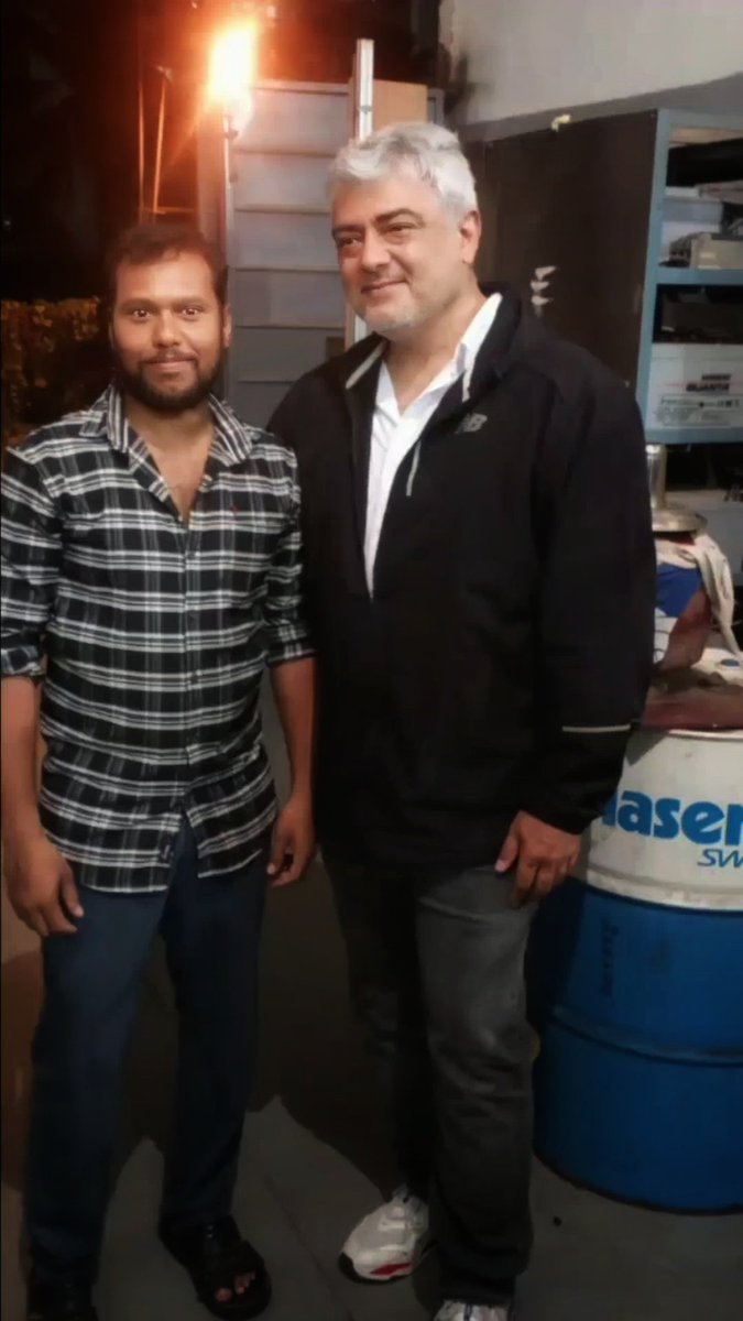 AjithFansUniv's tweet photo. Latest Pic Of THALA 😍🖤

#VidaaMuyarchi | #AjithKumar https://t.co/RD4pGFCRvy