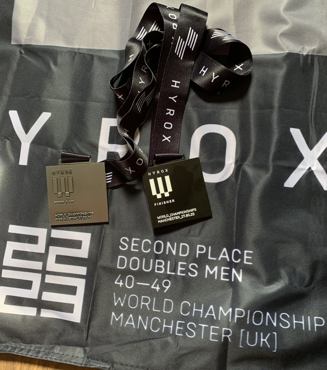 GroundPoundr11's tweet photo. #MedalMonday the @HYROXWORLD World Championship Edition - the World Series of Fitness Racing. #HybridAthlete #FunctionalFitness #Endurance @SurPhyto #altred @Caterpy_US Laces #Hyrox 🇺🇸 https://t.co/Tlamcqpqv8