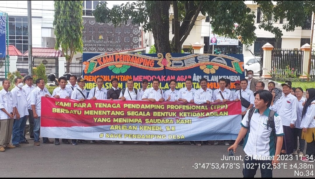 planterabsurd's tweet image. Kami bersamamu kawan
#SaveTPP
#SaveArlelan

@jokowi 
@KejaksaanRI
@mohmahfudmd
@halimiskandarnu
@Kemendespdtt
@malik_haramain
@imansyukri
@taufikmadjid71
@yusradaridesa 
@azzameldzikrie 
@tppkemendes