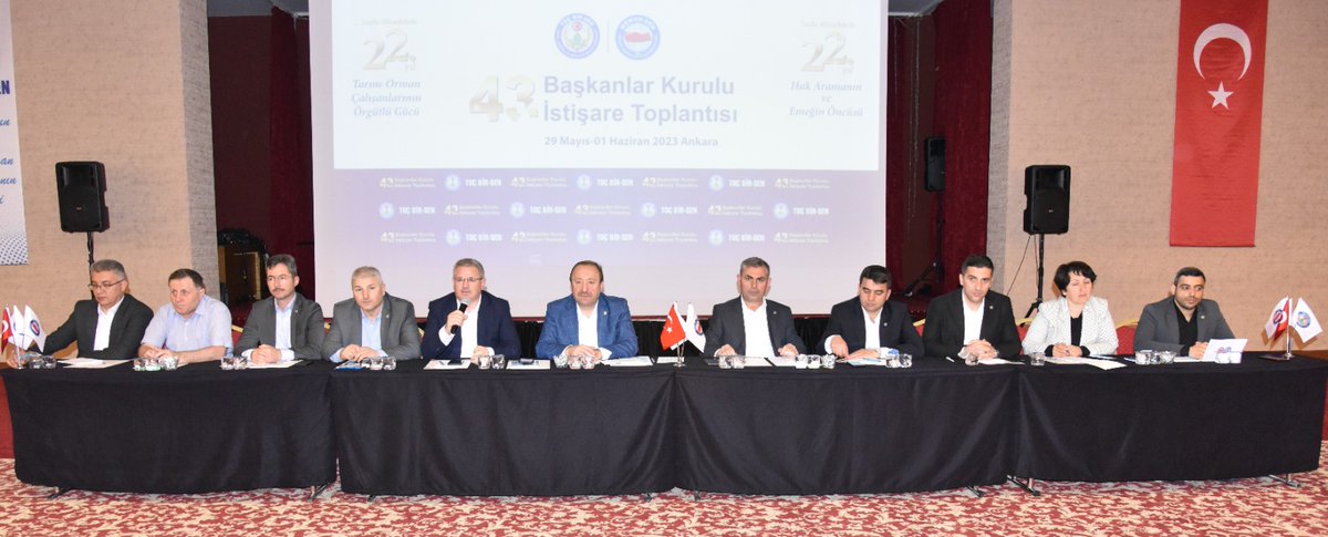 huseyinozturk_1's tweet photo. 43. Başkanlar Kurulu İstişare Toplantımızı, '7. Dönem Toplu Sözleşme' gündemiyle gerçekleştiriyoruz. https://t.co/gOTeHRvErN