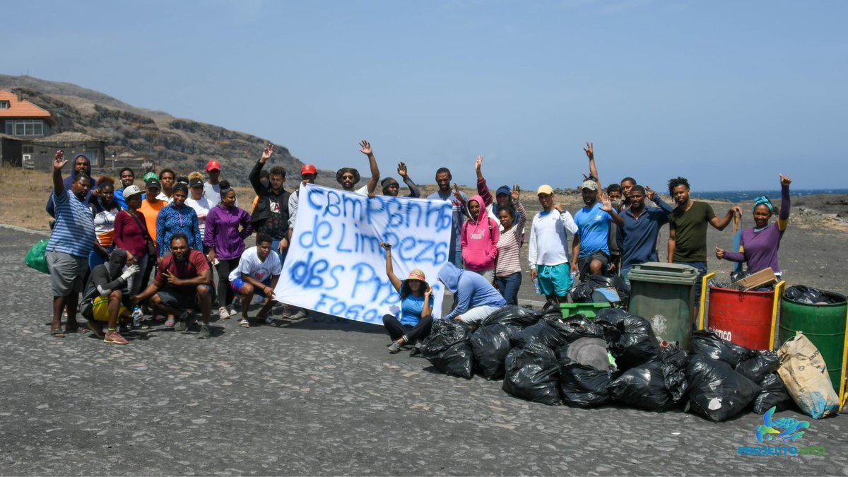 projecto_vito's tweet photo. This time we were on the beaches of Salinas, Sopra and Praia Grande - São Filipe, for a cleaning campaign
Thank you for all the partners involved
TOGETHER IN CONSERVATION!
#cleaningcampaign #seaturtle #seabeaches #spawning #spawningbeaches #nests #volunteers https://t.co/R6s4SZzOx1