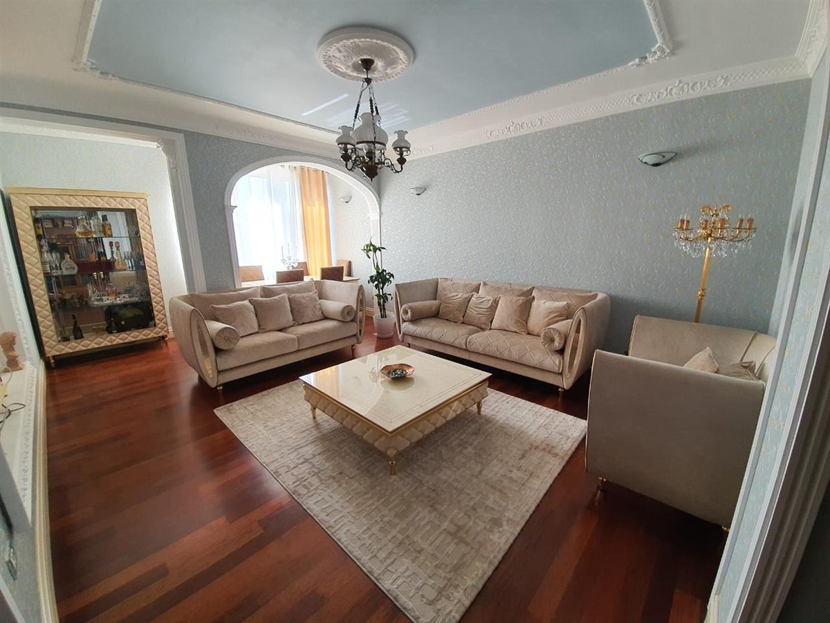 MerrJepal's tweet photo. Apartament 3+1 në shitje
tek Rruga e Kavajës, Tiranë | Siperfaqe: 138 m2 | Kati i 7 | Totalisht i mobiluar
Tel: 0696510000
Vizitoni linkun per me shume informacion:
https://t.co/3zWN4ehNuk https://t.co/L2oJry6rAn