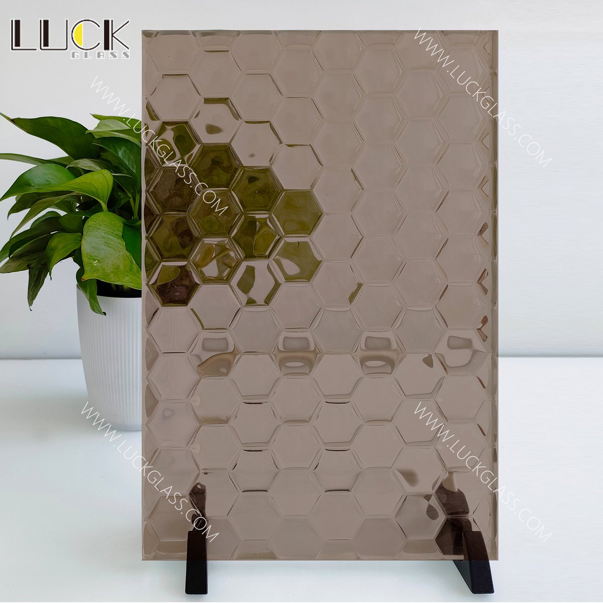 Lucy_luck_glass's tweet photo. fused glass for interior&exterior decoration , welcome to contact wechat/whatsapp:+86 130 8456 5255
#coatedglass #patternglass #Reflectiveglass #patternedglass #glasswall #buildingglass #clearglass #floatglass #acidetchedglass #luxuryglass #design #glas #Gloine #vitrum https://t.co/tAa4FADdh7