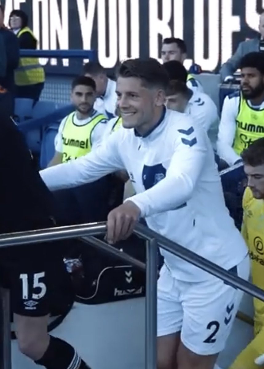 Tarky’s face when the teams come out and are greeted by the wall of noise from the #Everton fans at Goodison Park. Guy loves the pressure ! Class

#EFC #EVEBOU #COYB #ETID #UTFT