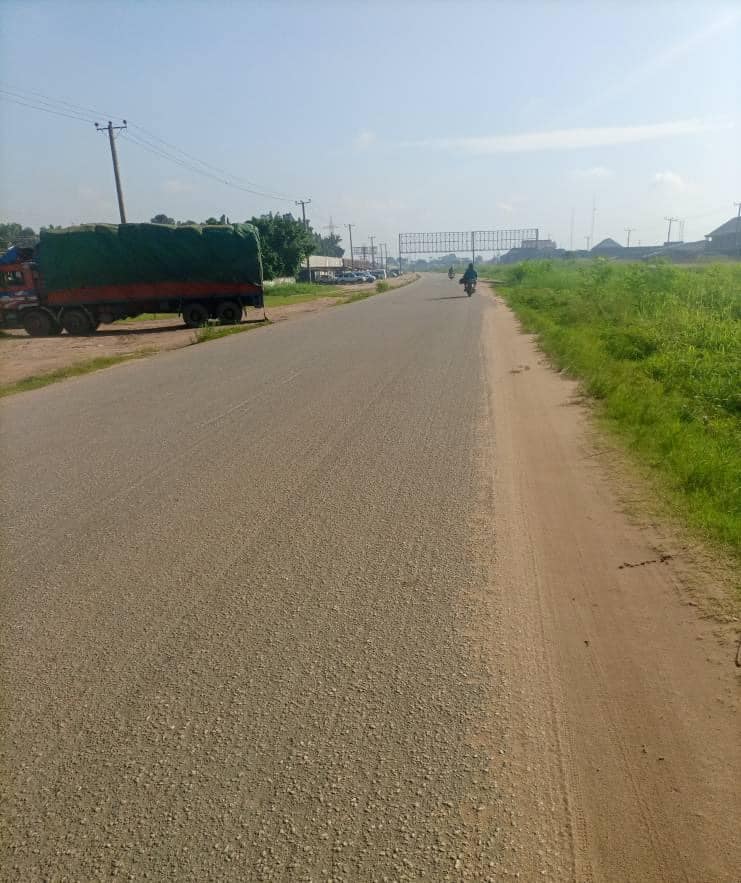 30th May 2023 Biafraland under lock & key
#BiafraHeroesDay.
With total compliance this is Aba Port Harcourt express way Abia State, our people adhered to the instructions of the leadership of #IPOB @real_IpobDOS  to honour our fallen heroes & heroines @mfa_russia @KremlinRussia_E