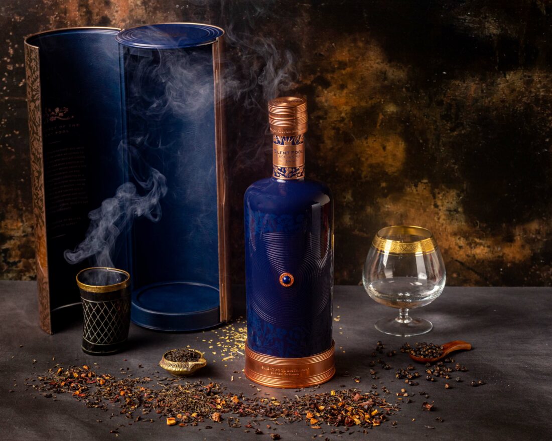 lusso's tweet image. Into The Black - buff.ly/3IhJzv5